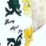 Luxury Allegra\'S Home